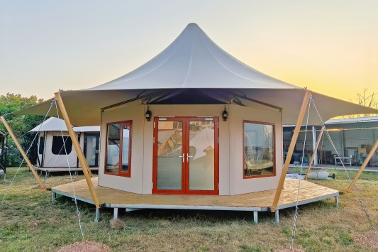 Luxury Lodge Tent - A05